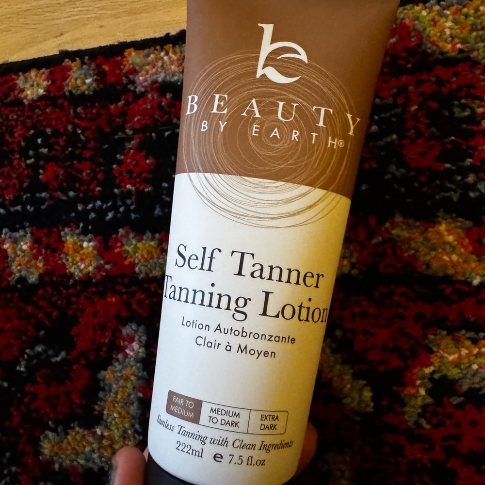 NEW Self Tanner Lotion Beauty by Earth (fair to medium)